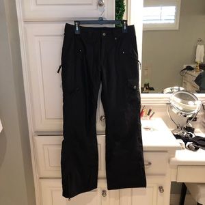 Women’s small b360 black ski pants-EUC